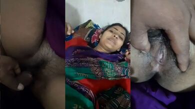 Bhojpuri bhabhi sex tape, Hairy chut me padosi ka lund liya