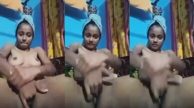 Horney Pune girl ne chut me ungali karte hue video banayi