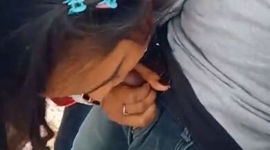 Park me Indori college girl ka XXX mms, chusa yaar ka lund